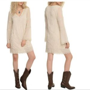 ORPHAN BLACK by Hot Topic Cream Crotchet Bell Sleeve V-Neck Dress. Size M